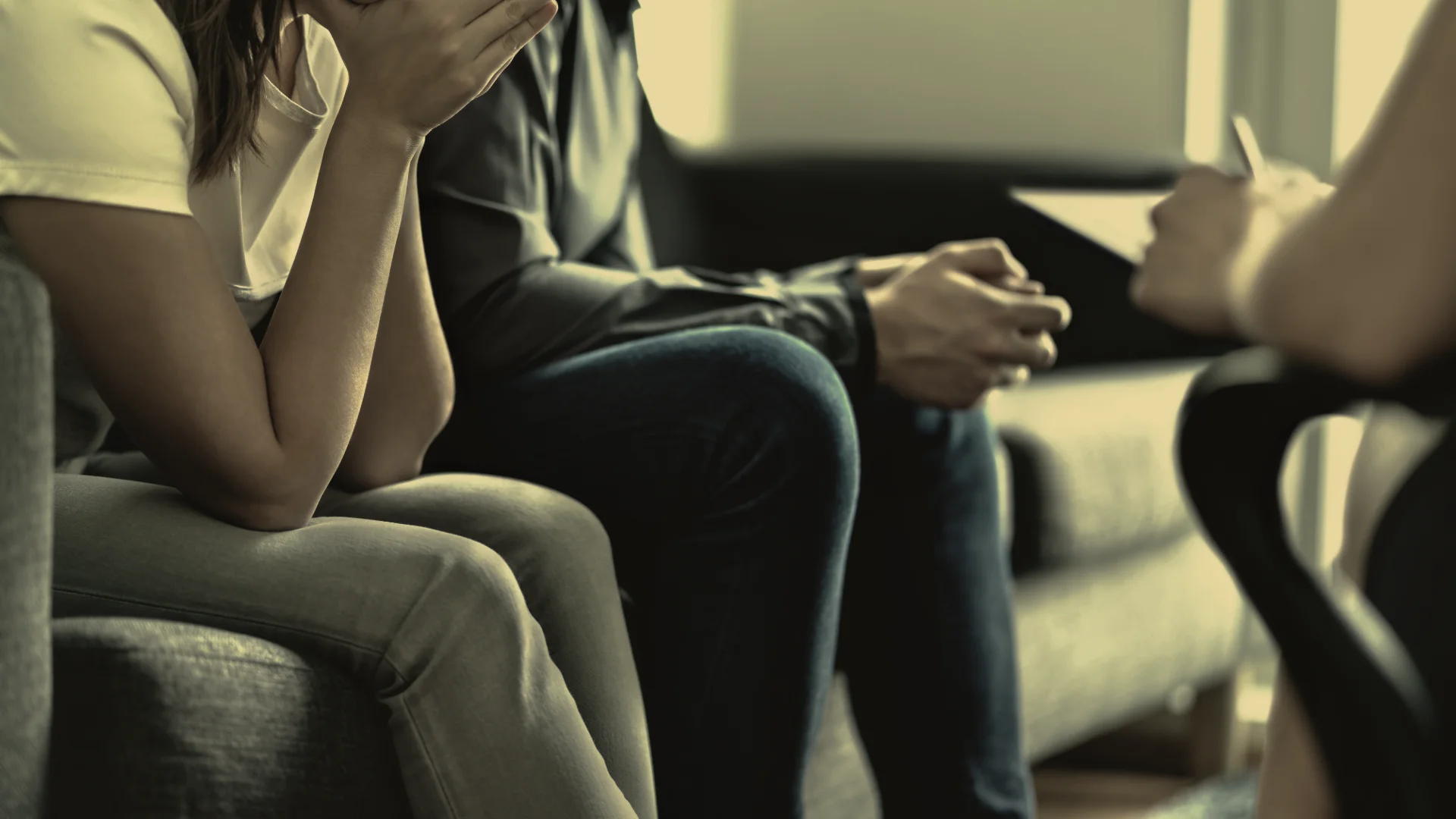 What I Wish I Knew About an Infidelity Couples Therapist